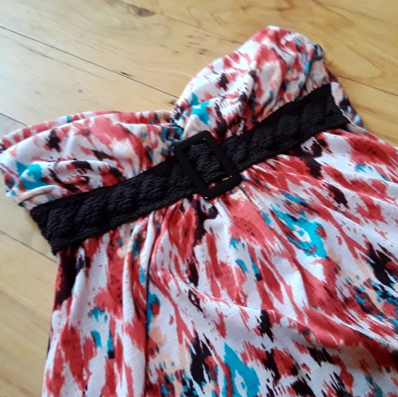 🌻 Multi-colored Halter top - Picture 1 of 2